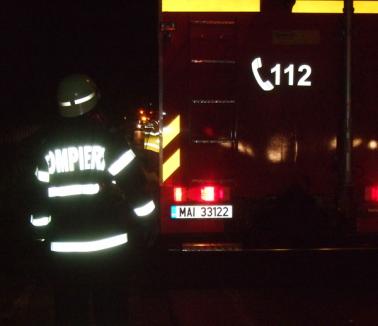 Pericol de explozie la staţia de combustibil de pe Matei Corvin: O maşină a acroşat o pompă şi s-a scurs motorină